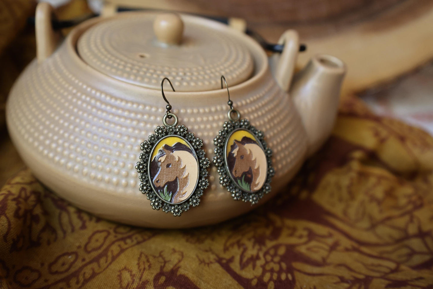 马形耳环 | 吊坠耳环 | Cottage Core