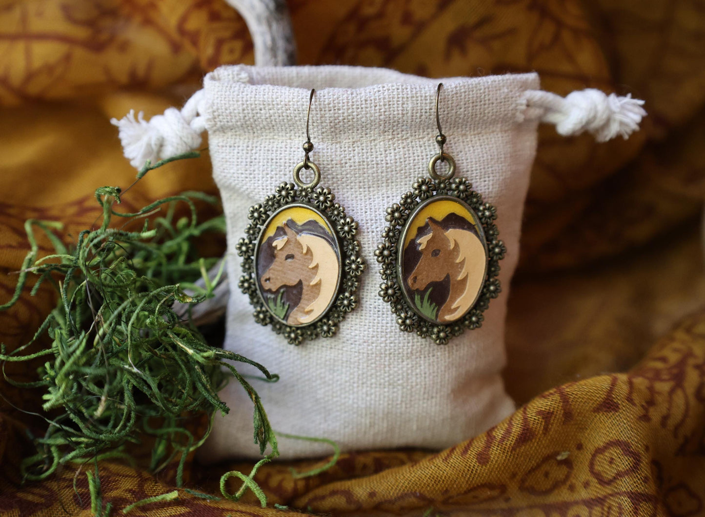 马形耳环 | 吊坠耳环 | Cottage Core